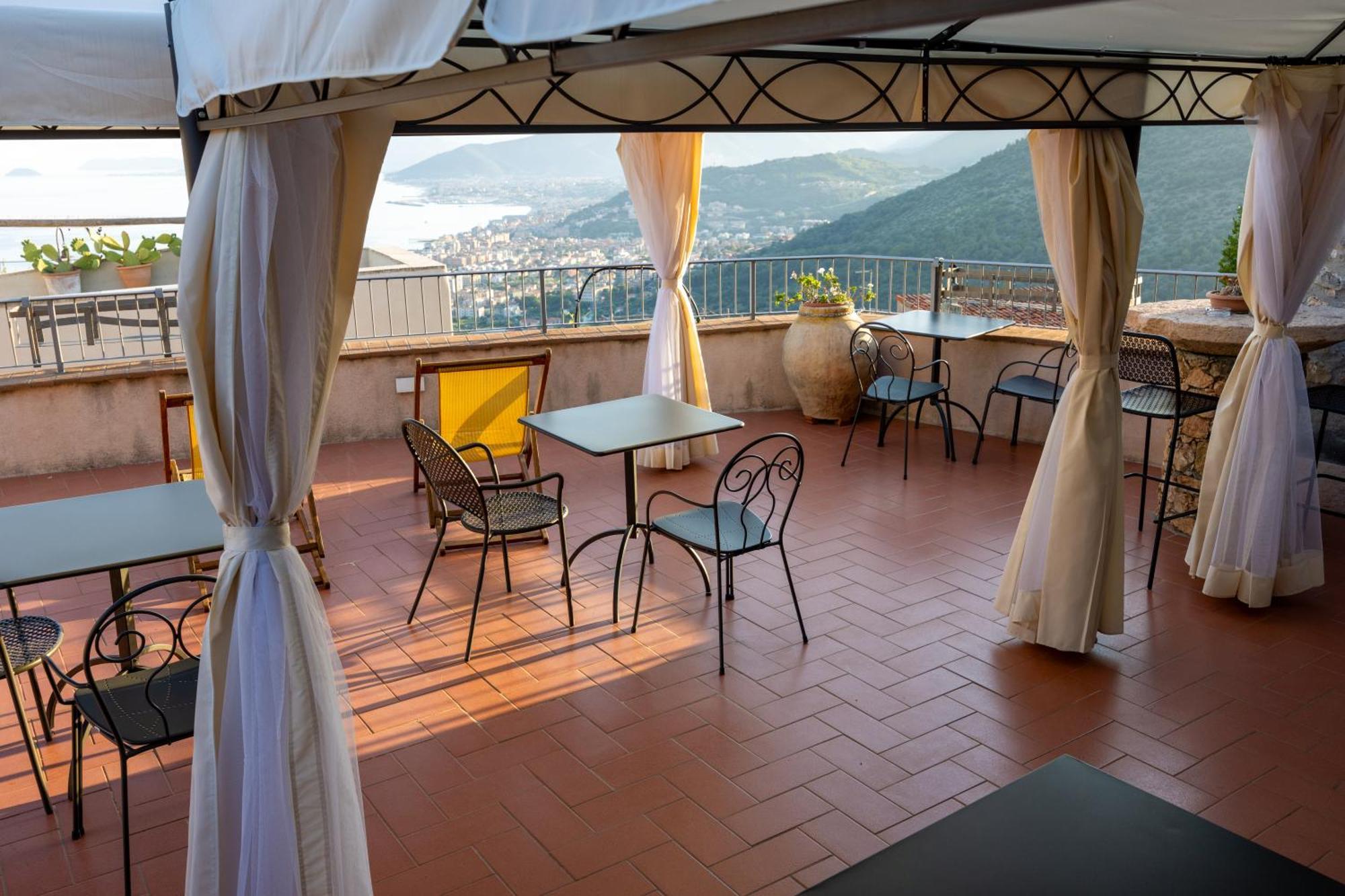 Ca' D'Alda Hotel Borgio Verezzi Exterior photo
